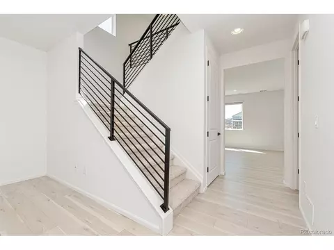 27820 E 10th Dr, Aurora, CO 80018 photo 6