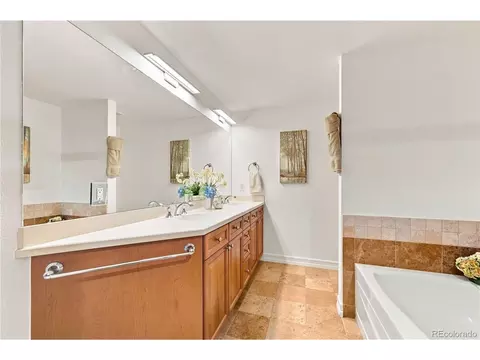 Bath - 2932 E 17th Ave, Denver, CO 80206 photo 4 of 5