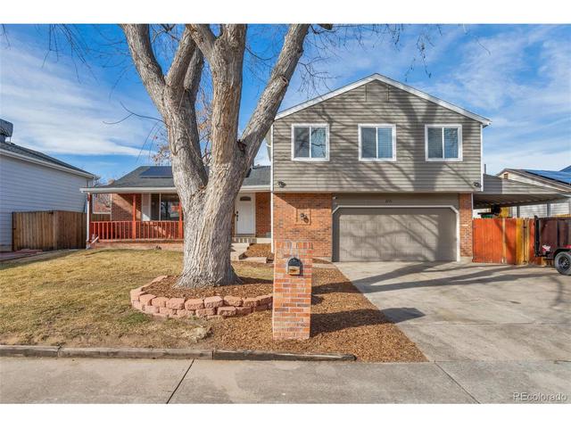 2221 S Dearborn St, Aurora, CO 80014