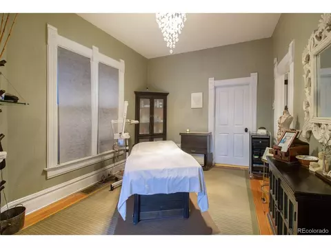 2016 N Vine St, Denver, CO 80205 photo 8