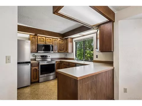 Kitchen - 19495 E Floyd Ave, Aurora, CO 80013 photo 1 of 2