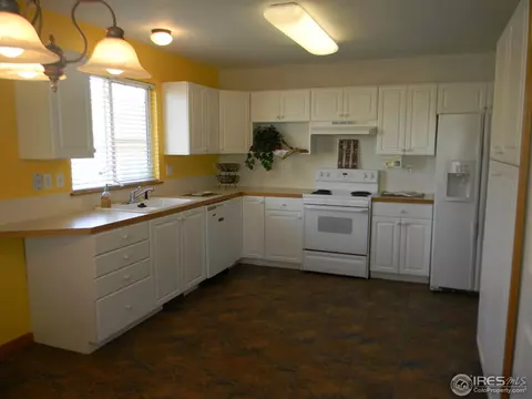 3414 34th St, Greeley, CO 80634 photo 6