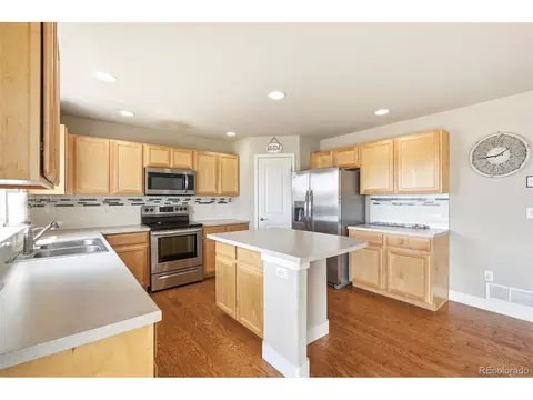 Kitchen - 10512 W 18th St, Greeley, CO 80634 photo 3 of 4