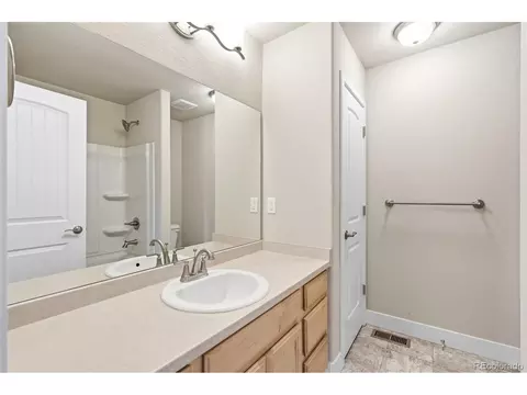 Bath - 10512 W 18th St, Greeley, CO 80634 photo 4 of 4