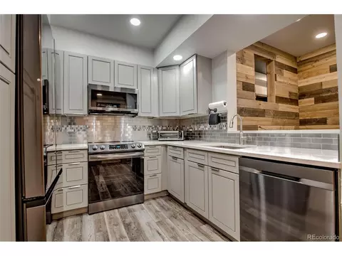 645 S Park Ave #302, Breckenridge, CO 80424