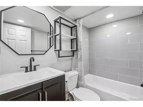 Bath - 10051 E Walsh Pl, Denver, CO 80247 photo 5 of 5