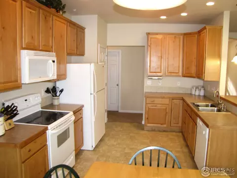 237 Buckeye Ave, Johnstown, CO 80534 photo 3