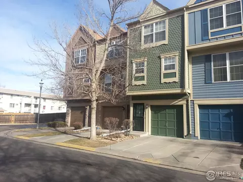 12044 E Ford Cir, Aurora, CO 80012 photo 2