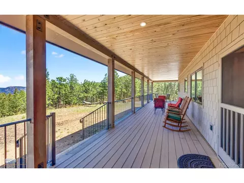 Exterior - 942 Spruce Dr, Lyons, CO 80540 photo 4 of 8