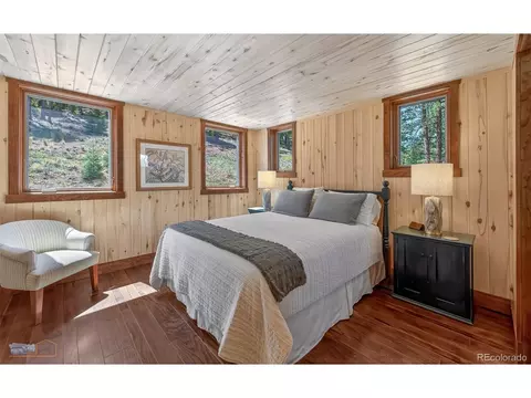 Bedroom - 942 Spruce Dr, Lyons, CO 80540 photo 1 of 7