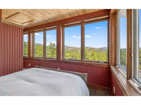 Bedroom - 942 Spruce Dr, Lyons, CO 80540 photo 7 of 7