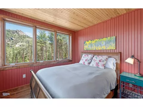 Bedroom - 942 Spruce Dr, Lyons, CO 80540 photo 6 of 7