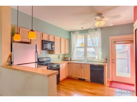 1634 Yellow Pine Ave, Boulder, CO 80304 photo 2