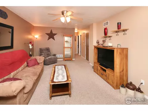 918 E 25th St, Greeley, CO 80631 photo 2