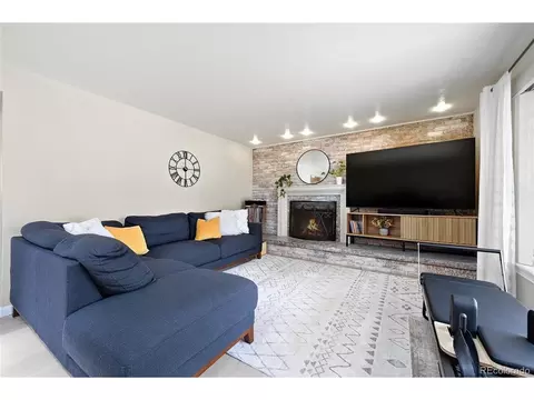 Living - 6651 E Ithaca Pl, Denver, CO 80237 photo 6 of 9