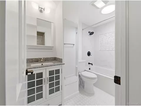 Bath - 6651 E Ithaca Pl, Denver, CO 80237 photo 1 of 2