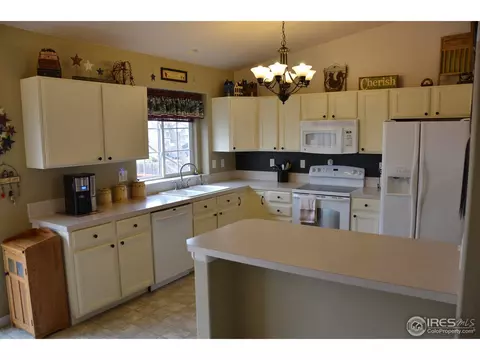 2414 Lagoon Ct, Evans, CO 80620 photo 5