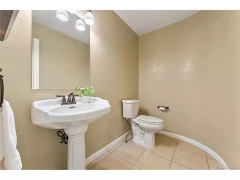 276 E Fair Ln, Centennial, CO 80121 photo 18