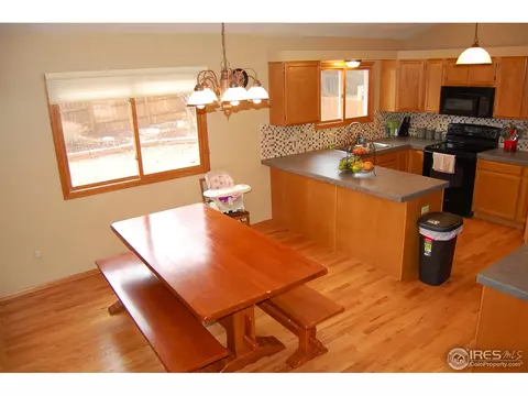 918 E 5th Ave, Longmont, CO 80504 photo 4