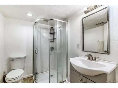 Bath - 4053 E 133rd Cir, Thornton, CO 80241 photo 4 of 4