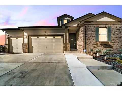 7215 S Robertsdale Way, Aurora, CO 80016