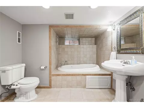 Bath - 3416 E 16th Ave, Denver, CO 80206 photo 3 of 4