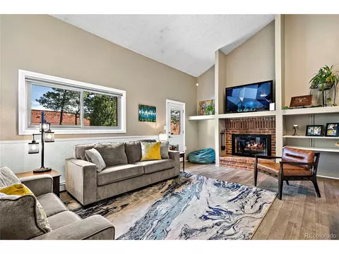 7561 E Jarvis Pl, Denver, CO 80237 photo 12