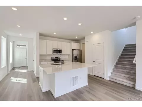 6761 Arbor Blvd, Thornton, CO 80602 photo 2