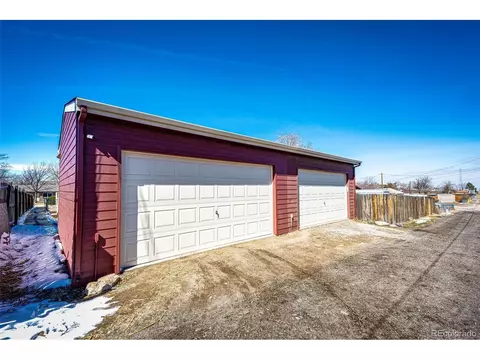 Exterior - 570 4th St, Bennett, CO 80102 photo 4 of 4