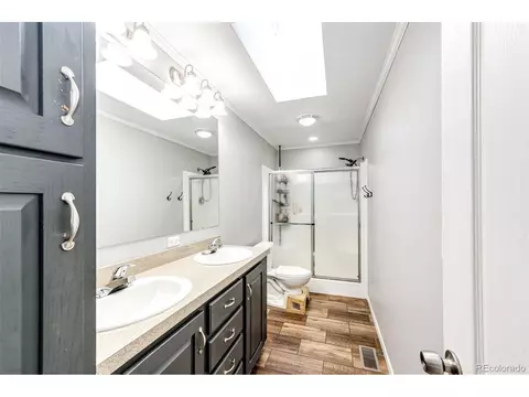 Bath - 570 4th St, Bennett, CO 80102 photo 1 of 2