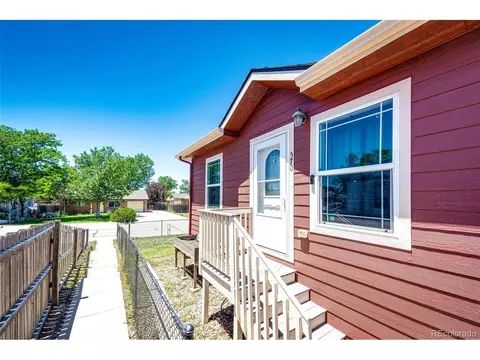 570 4th St, Bennett, CO 80102