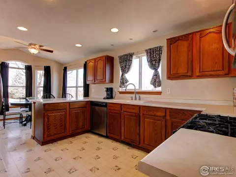 5590 E 118th Ave, Thornton, CO 80233 photo 5