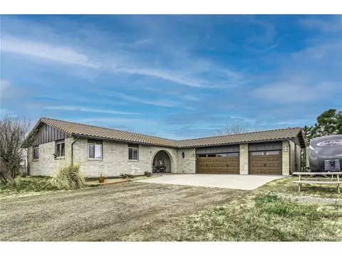 1380 S Indianfield St, Bennett, CO 80102 photo 2