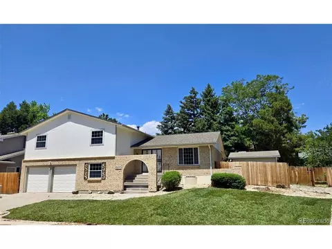8255 Saulsbury Ct, Arvada, CO 80003