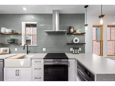 2569 Forest St, Denver, CO 80207 photo 11