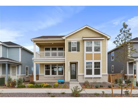 24207 E 53 Rd Dr, Aurora, CO 80019
