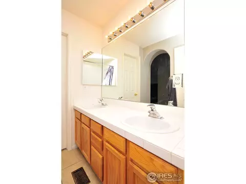 2154 E 98th Ave, Thornton, CO 80229 photo 16