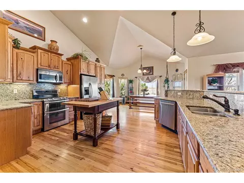 2225 Ventress Ct, Bennett, CO 80102 photo 11