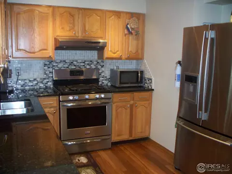 833 E 5th Ave, Longmont, CO 80501 photo 4