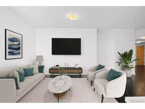 1438 Little Raven St #202, Denver, CO 80202