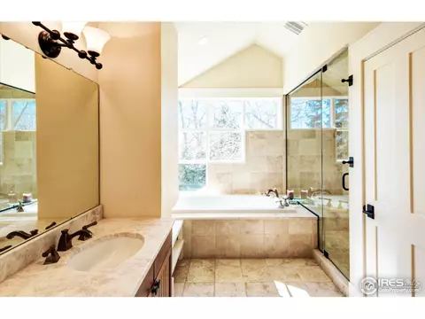 2423 Bluff St, Boulder, CO 80304 photo 9