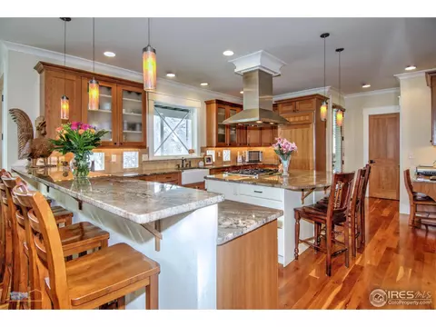 2423 Bluff St, Boulder, CO 80304 photo 3