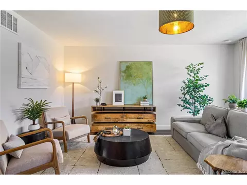 3825 S Monaco Pkwy #126, Denver, CO 80237