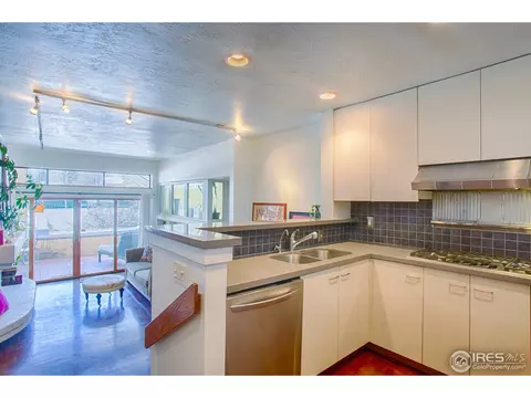 3845 Northbrook Dr #B, Boulder, CO 80304 photo 2