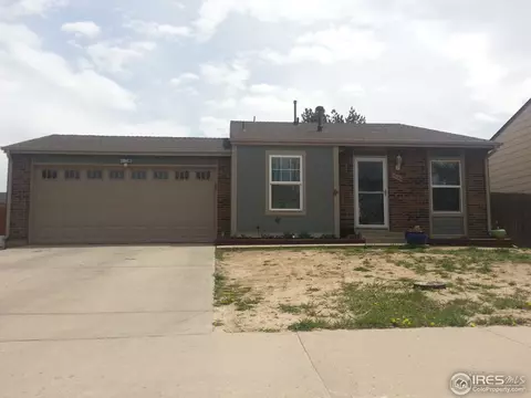 5186 Deephaven Ct, Denver, CO 80239 photo 1