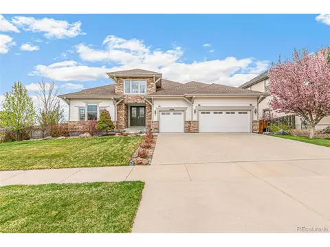 26766 E Peakview Dr, Aurora, CO 80016