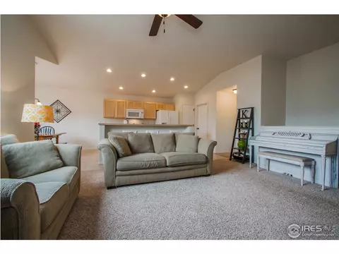 613 Dee Rd, Johnstown, CO 80534 photo 5