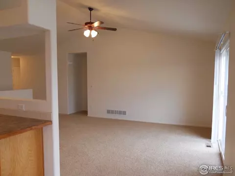 520 E 29th St Dr, Greeley, CO 80631 photo 3