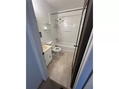 Bath - 518 Carson St, Brush, CO 80723 photo 1 of 1