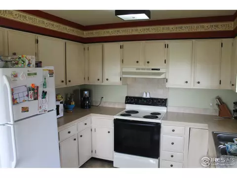 12 Maple Dr, Frederick, CO 80530 photo 5